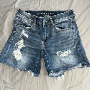 AEO midi medium wash distressed jean shorts